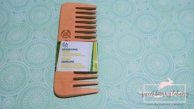 Why use a wooden comb and what are the benefits of using a wooden comb on your hair 1 IMG 0142 1