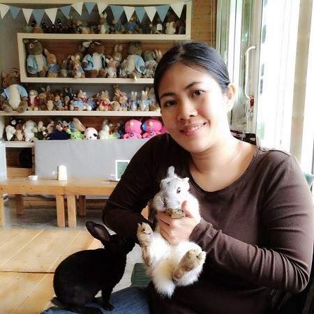 Eveclair Koh with rabbits