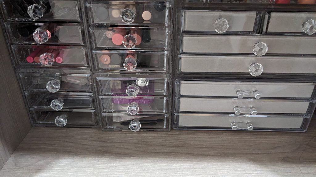 acrylic drawers with makeup