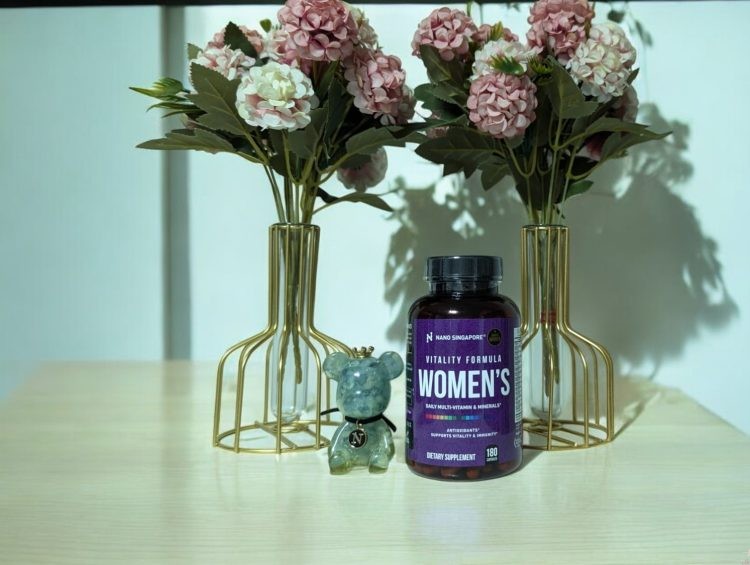 Is a Daily Multivitamin Beneficial for Women's Health?* 1 Is a Daily Multivitamin Beneficial for Women's Health