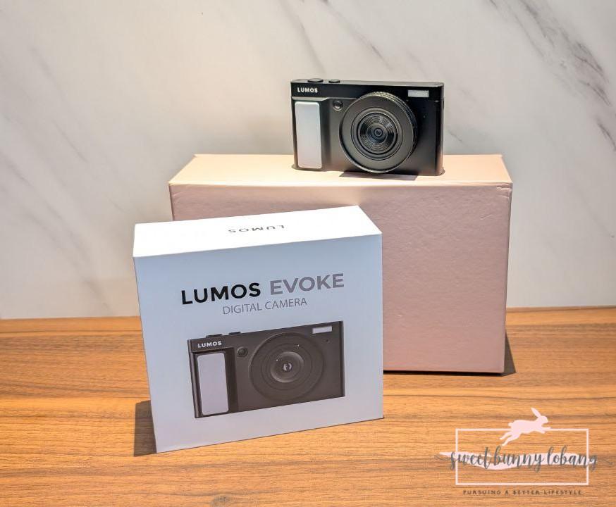 Overview of the Lumos Evoke Camera, highlighting its capabilities and user experience in photography.